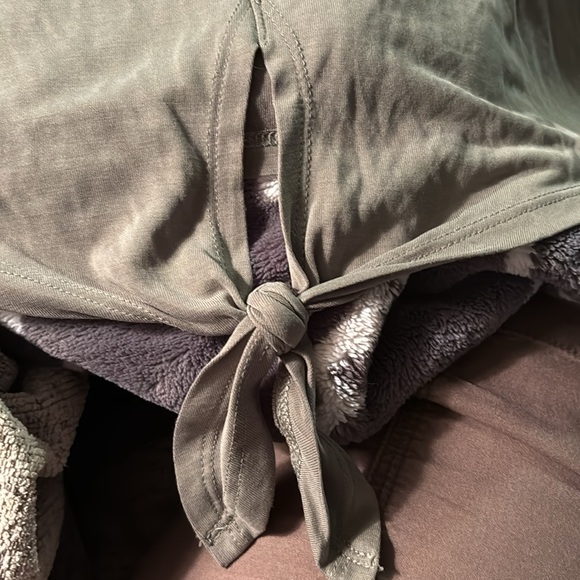 Tank top - Picture 4 of 4